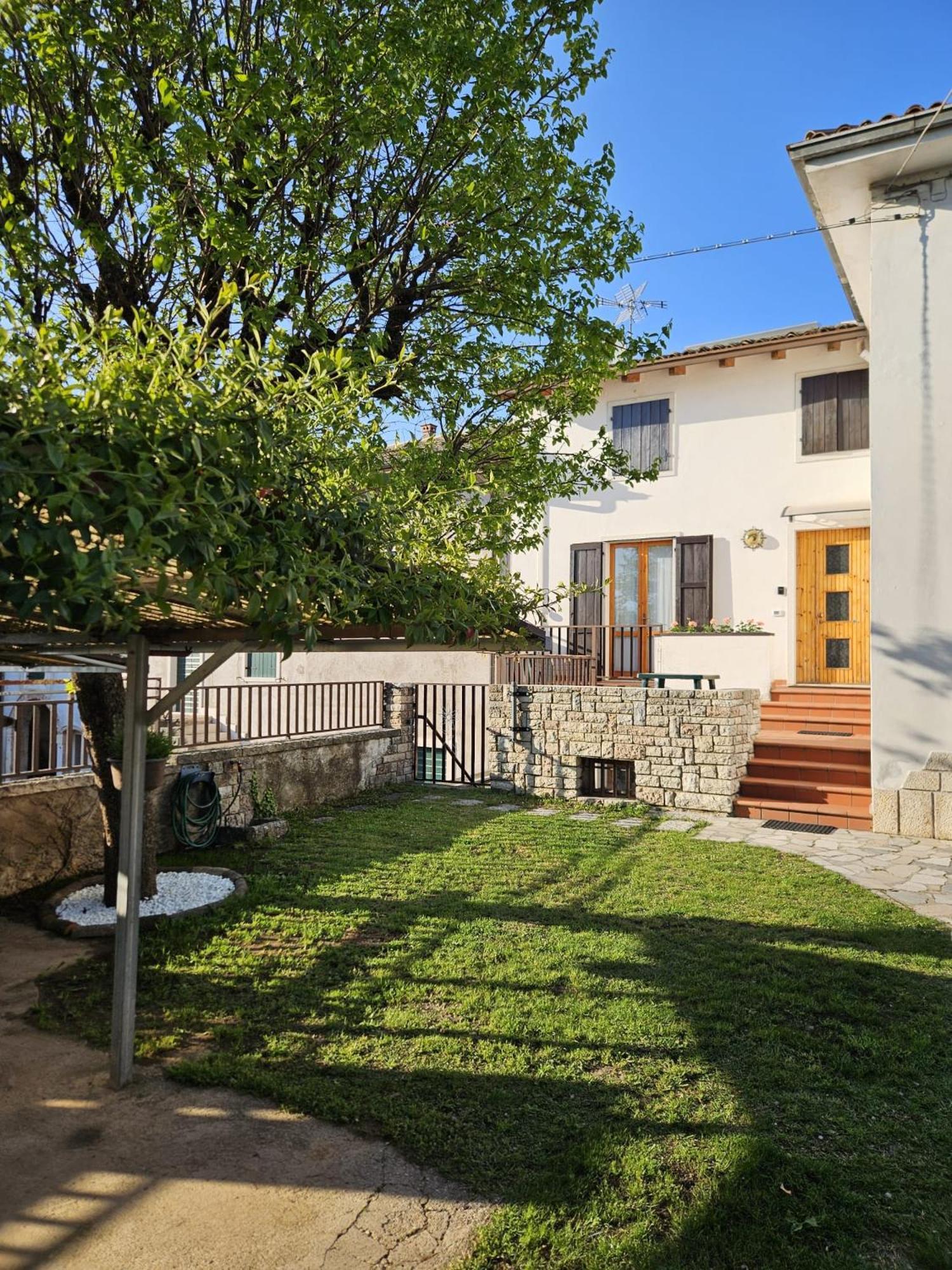 Willa Casa Dell'Alpino Caprino Veronese Zewnętrze zdjęcie